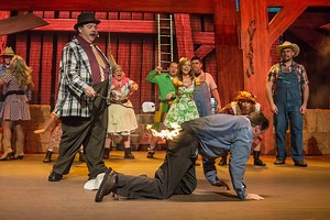 Go see Hatfield & McCoy Dinner Feud in Pigeon Forge, TN