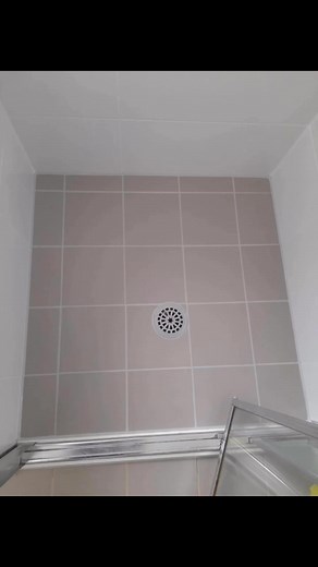 Ever noticed how a dirty grout line can make your whole bathroom feel "off"? That's because your brain sees grout as a cleanliness cue. When it looks dark, old, or moldy, it makes the whole room feel dirty... even when it's not. But here's the hack: You don't need new tiles. You just need new grout. * Freshly regrouted tiles = A cleaner-looking space A healthier environment A boost in mood every time you walk in. It's not just a regrouting service, It's a mental reset for your home.. Message us 