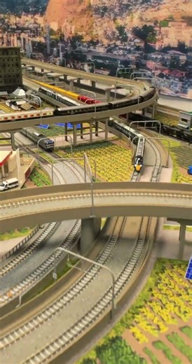 N-Scale Miniature Train Adventure #TrainFans #TrainModels #NScale #ChangmingTrainModel #Beijing
