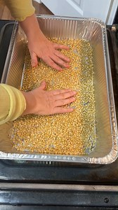 Oven Baked Popcorn - YES, IT WORKS! What a terrific way to make popcorn for a crowd! #popcorn #movienight This video was created by Rebecca JS, Wonder and Raw, and Network Media LLC | Crafts Hacks and Laughs