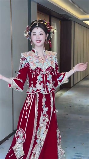 Traditional Chinese Bride ❤️ | Elegant Wedding Fashion #shorts #chinesewedding #subscribe
