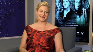 Anna Gunn Sings 'Life is a Cabaret'