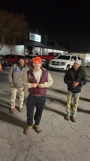 🇲🇽🇺🇸 on Instagram: "Day 5 collab: ghettotwins #viralvideoシ #viralreelschallenge #fypシ #explorepage #linedance #explore #blowup"