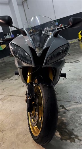🔥 Yamaha YZF-R6 looking absolutely flawless after a full detail 🔥 #yamaha #motorcycle #detailing