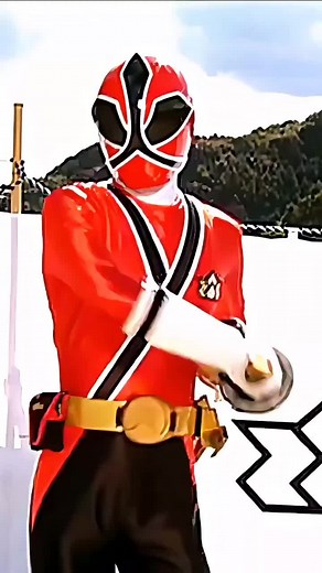 Red Ranger vs Gold Ranger Samurai: Mighty Morphin Power Rangers Battle