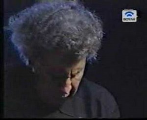 Mikis Theodorakis - Romiosini (part 1, live)