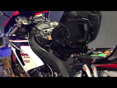 Einbau Power Commander in eine Honda CBR1000RR (SC57) ! Tutorial in HD