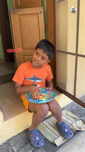 agpzworld | Strike day food adi #pizza #foodvideo #foodlover #foodie #kolenchery | Instagram