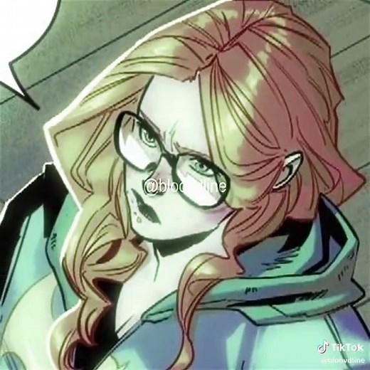 Oracle and Starfire: Unique Characters in DC Comics