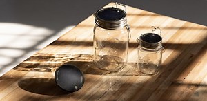 自宅使いにもよさげな太陽光発電のエコなLEDランタン