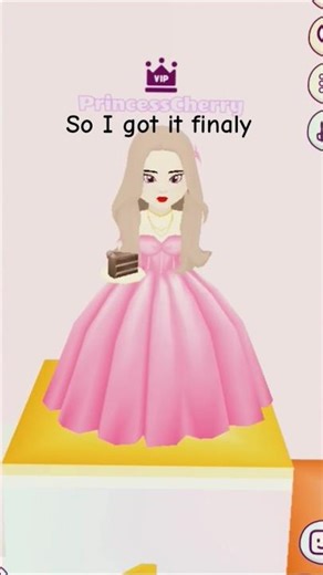 vortella drees up game . how to get this dress if you want to know more just comment