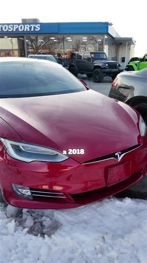 Driving the 2018 Tesla Model S: Daily Use vs. Weekend Ride