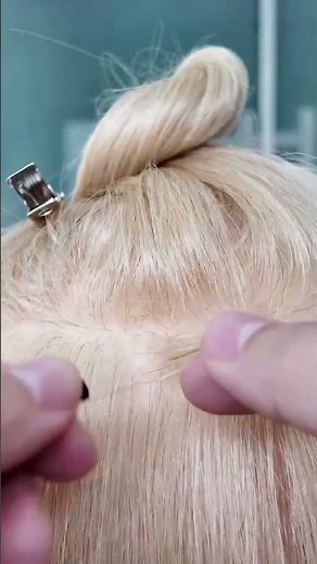 No professional tools at home? Micro link hair makes installing extensions so much easier ✨