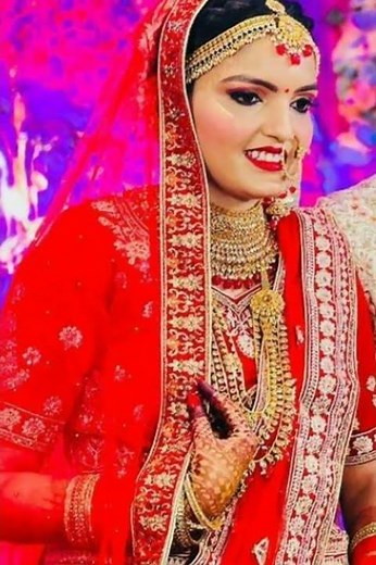 भोजपुरी हीरो की असली पत्नी कौन है? #shorts #bhojpuri #youtubeshorts #trending #short