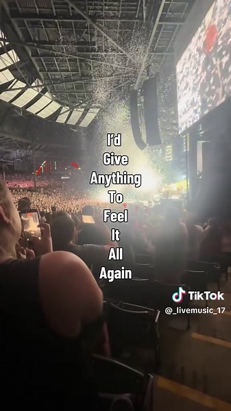 Concert confetti 🎉❤️ #fyp #viral #concert #confetti @Alex Warren @Benson @Bailey Zimmerman @Imagine Dragons