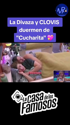 La Divaza y CLOVIS duermen de