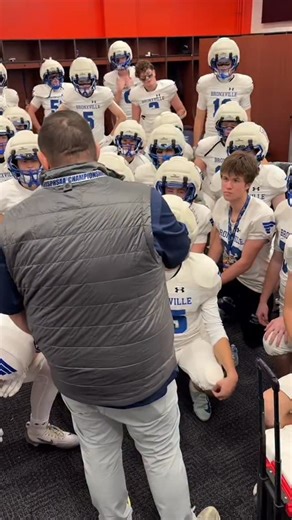 lohud sports on Instagram: "Bronxville football coach Patsy Manganelli’s words to his team before the noon kickoff against Chenango Forks for the state Class C championship in Syracuse. ✍️: @hoopsmbdlohud @stephenhaynes_tjn 🎥: @frankbjrphoto @bronxville_football"