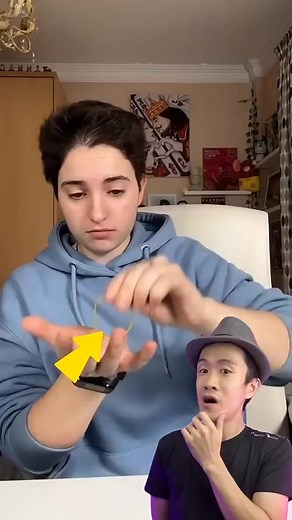 2.7K views · 12 reactions | TUTORIAL RUBBERBAND FLOATING MAGIC | Camila Rodriguez | Facebook