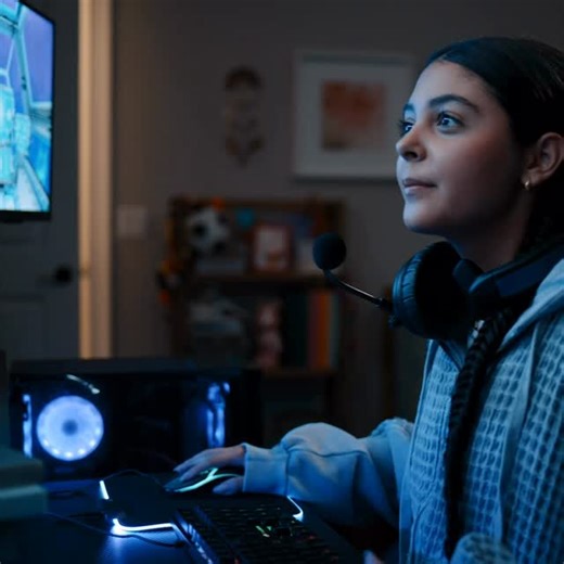 TIFFANY STRATTON on Instagram: "Give your devices a WiFi boost when you need it most with @xfinity imagine that. #XfinityPartner"