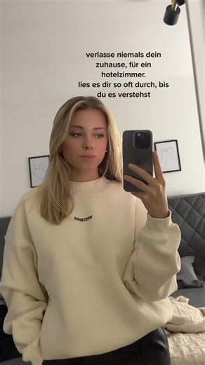 Understanding Self-Reflections in Personal Style