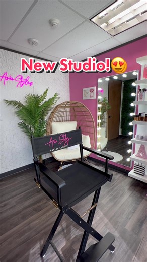 Transform Your Space with These Small Makeup Studio Design Ideas