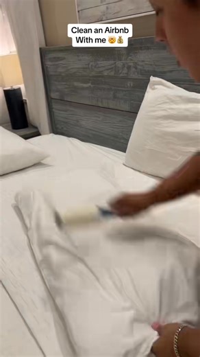 Ever stayed at an Airbnb that looked clean… but somehow still felt dirty? 👀 That’s what happens when deep cleans get skipped. Scheduling them keeps your space truly guest-ready — not just surface clean. 🧽 I finally put together my Airbnb Deep Cleaning Checklist to make it easy for owners and cleaners to stay on top of it. You can grab it right from my profile 💛 #airbnbcleaning #airbnbhosttips #cleaningchecklist #airbnbcleaner #deepclean | Deetakesovercleaning