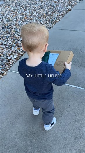 My little helper ❤️ Thank you for your orders! I love making and packaging every one of them! We are about two months out from Christmas, and that’s not very long if you’re going to shop small/handmade. I would LOVE to make one of your gifts this year, so please start thinking about it now! I have a couple markets in November/December and don’t know how busy I’ll be as Christmas gets closer. …which means get your orders in now! 🙂 Message me with any questions! ~ Josie JADE Embroidery 🧵 Stitchi