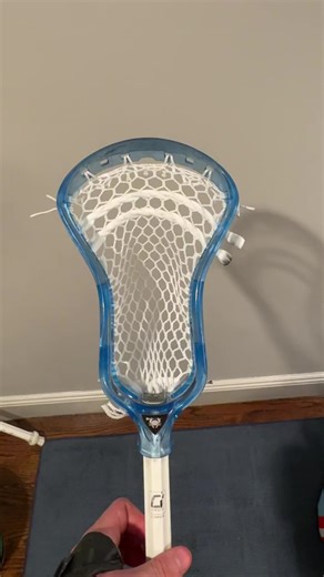 Ecd ion strung to perfection for a local hs player, mid shifting pocket. #ecd #ecdlacrosse #stringer #fyp #viral #lacrosse