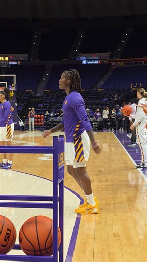 Here comes your #LSU Tigers basketball team out for warmups vs Langston! | TigerBait.com