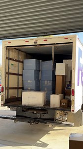 Ever wondered what happens to your SBBlooms after your big day? 💐 📦 Step 1: Your blooms return to our warehouse for an initial quality check. 🌸 Step 2: Our production team fluffs, inspects, and gives any extra TLC needed. ✨ Step 3: Once approved, your blooms are stocked and ready for the next wedding! ♻️ Step 4: All boxes are broken down and recycled, keeping our process sustainable. Renting your flowers is an easy, eco-friendly choice that reduces waste. Ready to make your wedding sustainabl