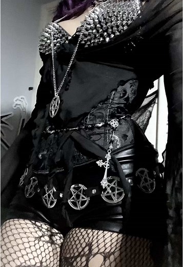 Transform Your Look with Goth Makeup Techniques