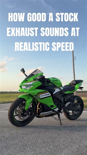 The ZX4RR party trick #zx4rr #bikereview