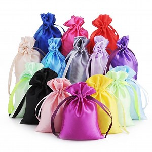 [Hot Item] Custom Luxury Silk Satin Pouch Big Drawstring Bag Gift Bags with Ribbon