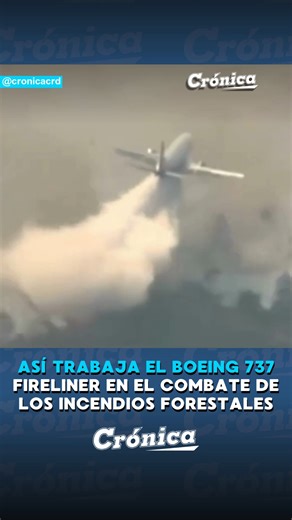 Diario Crónica Comodoro Rivadavia on Instagram: "📲✈️Impactantes imágenes muestran al Boeing 737 Fireliner en plena acción sobre los incendios forestales en Chubut. 🔵Se trata del avión hidrante más grande de Latinoamérica, incorporado al operativo gracias al apoyo de la provincia de Santiago del Estero. ▶La aeronave tiene capacidad para descargar más de 15 mil litros de agua o retardante en una sola pasada, con un alto nivel de precisión, reforzando el trabajo aéreo en las zonas más comprometid