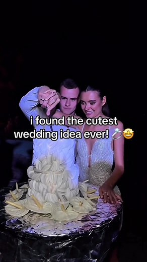 Creative Ideas for Displaying Wedding Photos