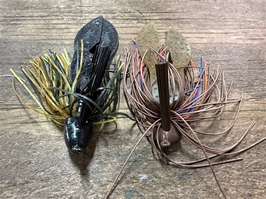 The difference between a silicone skirted jig and live rubber is huge. https://www.tacklewarehouse.com/Cumberland_Pro_Lures_Randy_Blaukat_Throwback_Jig/descpage-CPLRBT.html?from=INTAG In the video below, I will describe the advantages of live rubber jig skirts over silicone skirts. As well below is the link to my Cumberland pro lures Blaukat throwback living rubber jig is below you’d like to check them out thank you! | Intuitive Angling With Randy Blaukat