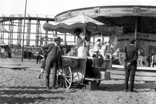 25 historical Blackpool Pleasure Beach pictures in the decades before the 1960s