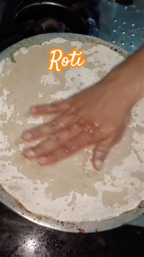 🍚🍚roti😋😋#viralvideo #shorts #trendingshorts #viral #trending #ytshorts #reels #roti #video