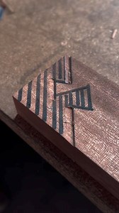 495 reactions | I made a double dovetail miter joint - - - #woodworking #woodworkingtips #asmr #DIY #jig | Linwood Sanders | Facebook