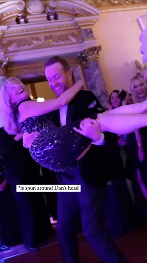 Your Mom: I’m shy. My Mom: 😂😂😂 #wedding #weddingideas #motherofthebride | Alex Murphy