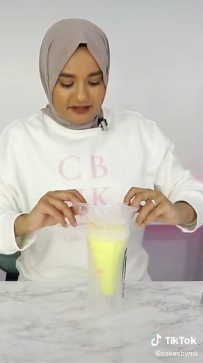 Easy Piping Bag Filling Technique for Mess-Free Frosting