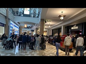 Thousands of metro Atlanta shoppers opt for in-person deals during Black Friday