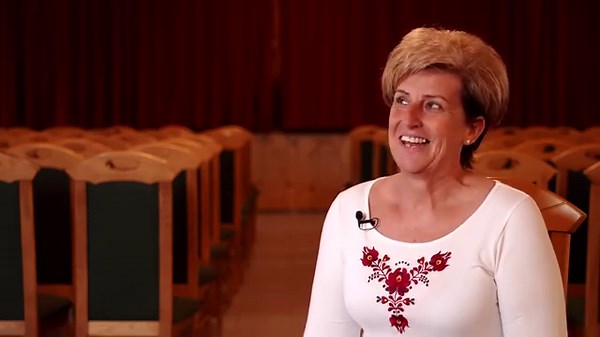 Vármegyénk leghosszabb faluja 1984-ben Szák és Szend települések egyesülésével jött létre. Ismerjék meg kisfilmünkből! A Vármegyejáró filmsorozat Komárom-Esztergom Vármegye Önkormányzata TOP-5.3.2-17-KO1-2021-00002 számú „A mi megyénk, a mi világunk” című pályázatának keretén belül valósult meg. | Komárom-Esztergom Vármegye Önkormányzata