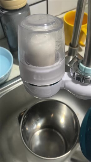 Upgrade your tap! This ceramic filter purifies water with 0.01μm precision—catches dirt, rust, even bugs. Reusable core: just scrub to clean, no frequent replacements. Transparent window shows filter status—know when to clean (turns yellow/grey). Switch 2 water modes: filtered for drinking/cooking, raw for washing. Safe, eco - friendly, perfect for US homes! #CeramicFilterUS #ReusableWaterFilter #VisibleFiltration #HomePlumbingHack #EcoFriendlyHome #CleanWaterSolution #TapUpgrade #HealthyLivingU