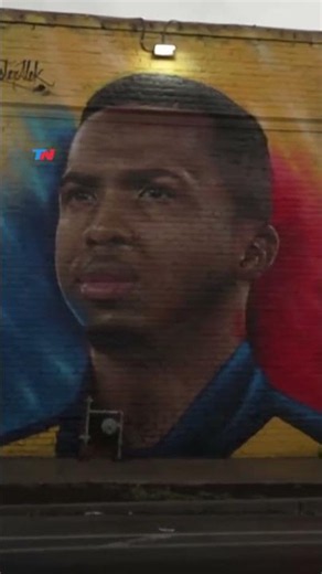 🇦🇷 THE ARGENTINE PARTY INSPIRED HIM TO PAINT A MURAL FOR MESSI 🇦🇷 A tribute to the national team'...
