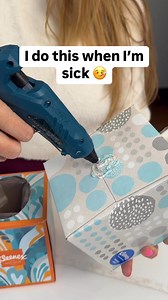 🤧 Make tissue disposal easy by gluing an empty Kleenex box to a full one! #lifehacks #health #cleanhome #homecare #tipsandtricks | Randy & Mandy
