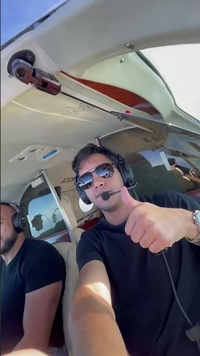 Flying Cessna 401. Low pass over Orlando