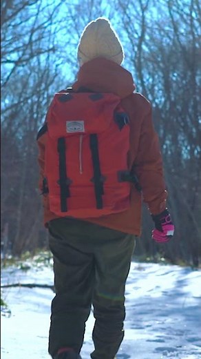 北海道の露天風呂が混浴で丸見えなのに裸で入る女子