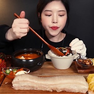 564K views · 18K reactions | Suyuk(boiled pork), Spicy-seasoned Oyster, Soondubu-jjigae Mukbang ASMR Korean Eating Sound Join my group: https://www.facebook.com/groups/boki.mukbang | Yummy Boki | Facebook