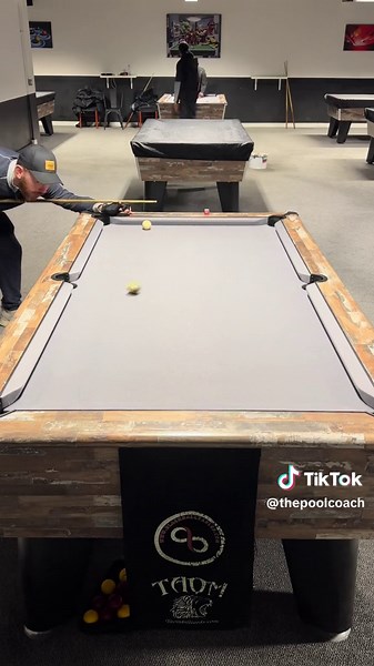 1 pocket.. 2 jaws.. 4 shots 🎱✅ #billiards #skills #8ball #8ballpool